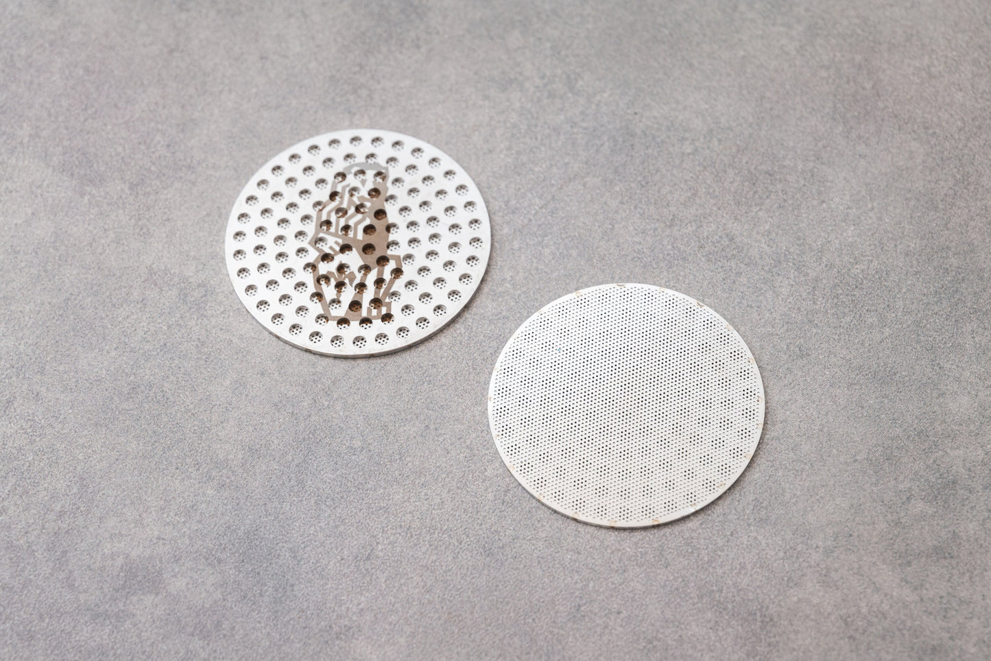 58.5mm (Standard) / 53.5mm (Breville/ Sage)  Puck screen v2, 1.7mm Thick w Optional Stand