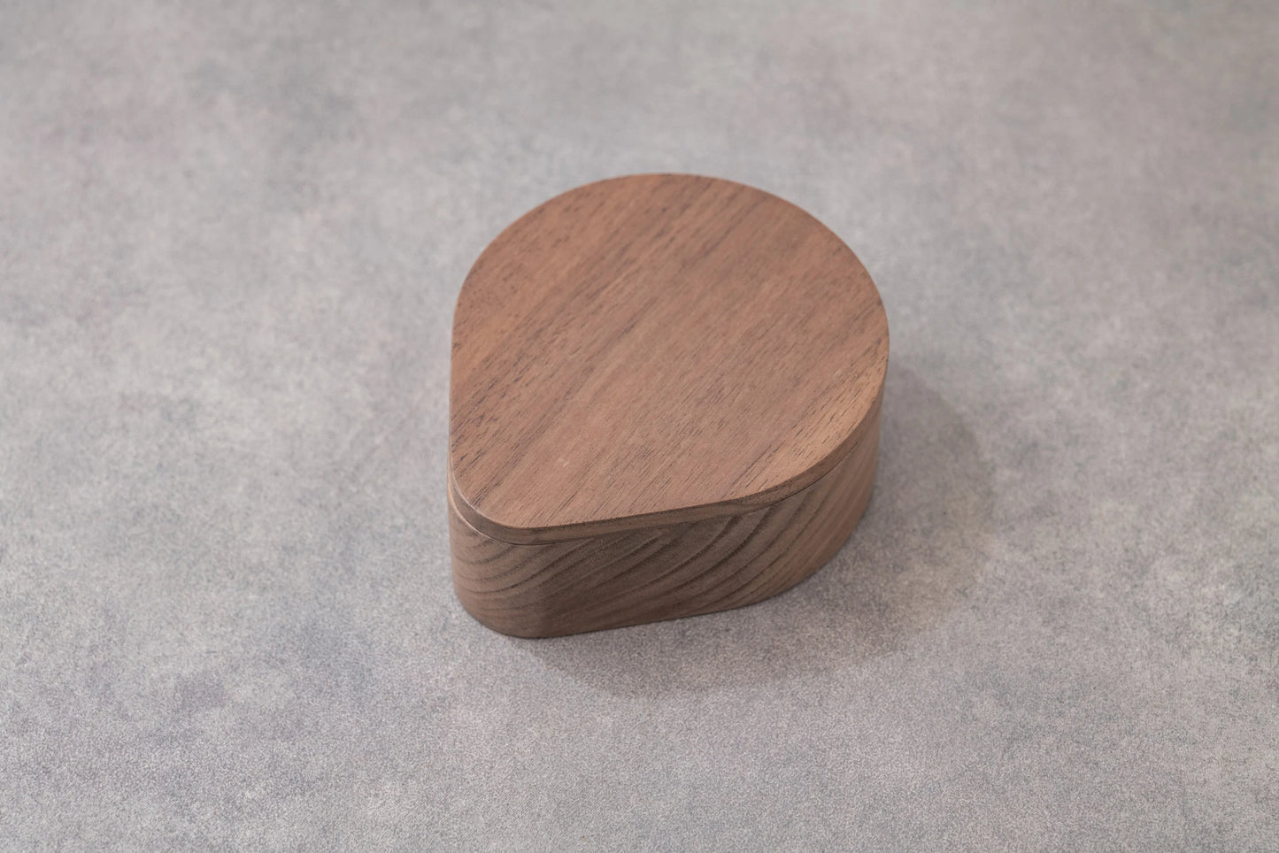 Top and Bottom Puck paper, espresso filters with Walnut storage Box 58mm, 53mm, 51mm