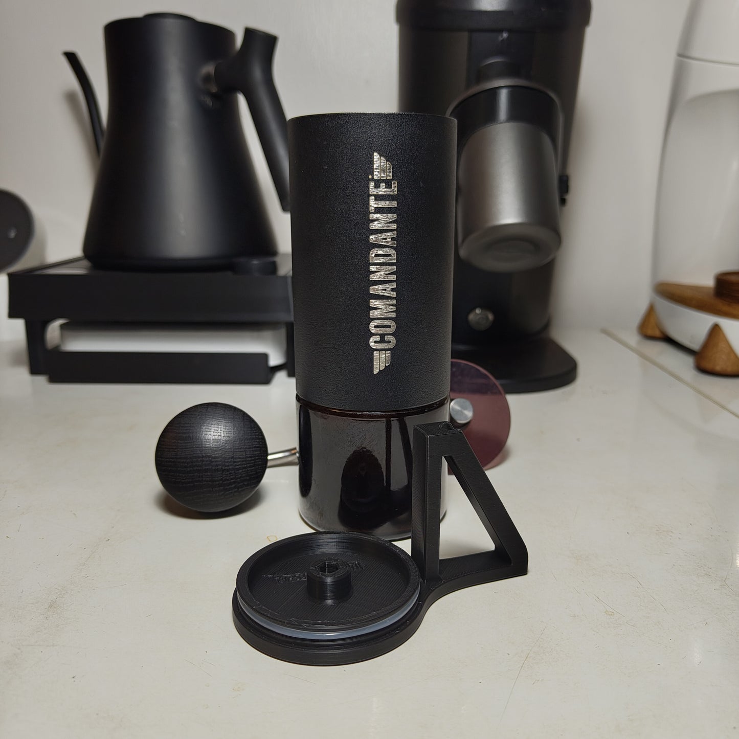 Capello - Cap / Lid with Crank Holder for the Comandante C40 Coffee Hand Grinder