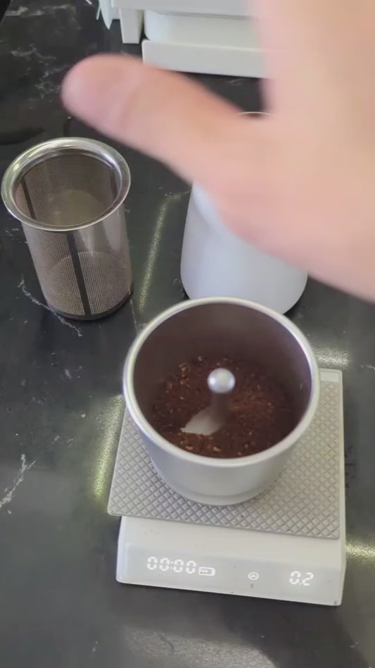 Fines Sifting Dosing Cup/ Shaker